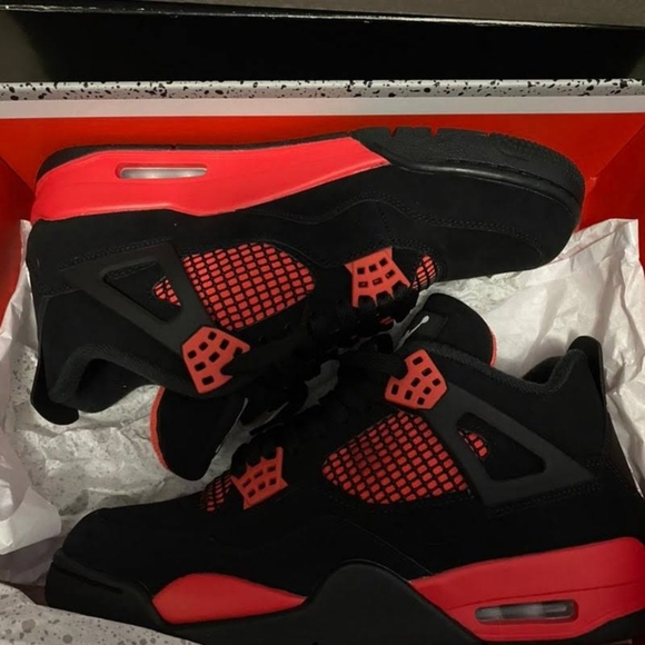 Air Jordan 4 Retro Red Thunder Size 11 Men •100% Authentic• 《CT8527-016》 - Picture 4 of 8